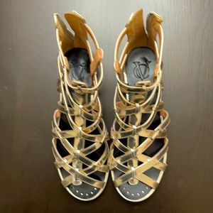 Woman’s VC Signature Sandal